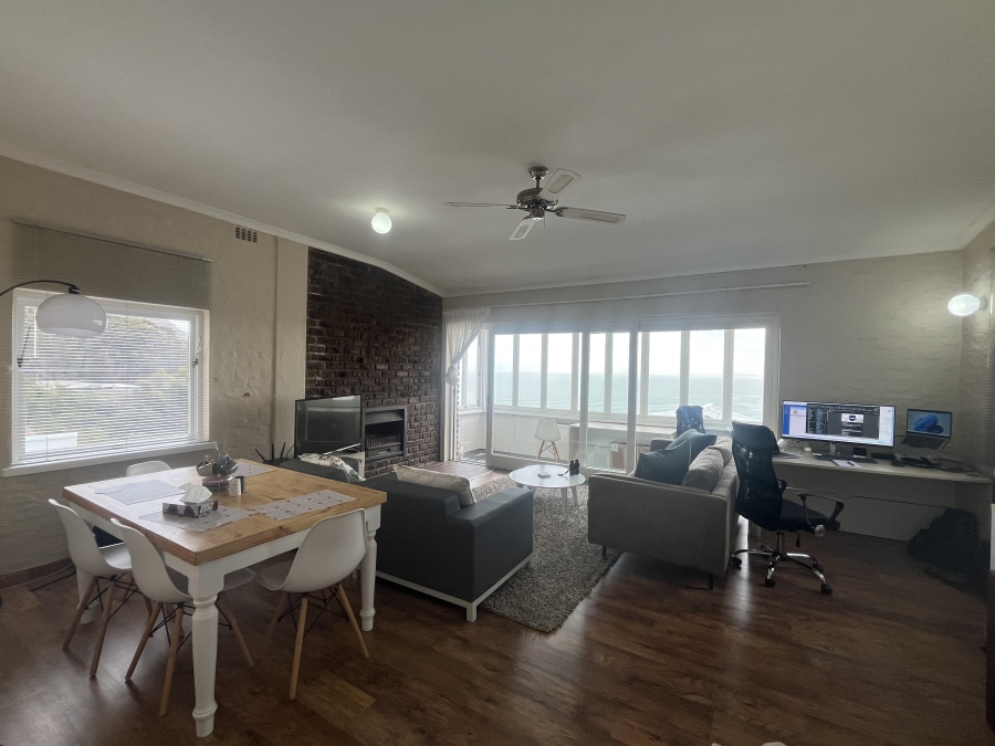 To Let 2 Bedroom Property for Rent in Mountainside Western Cape